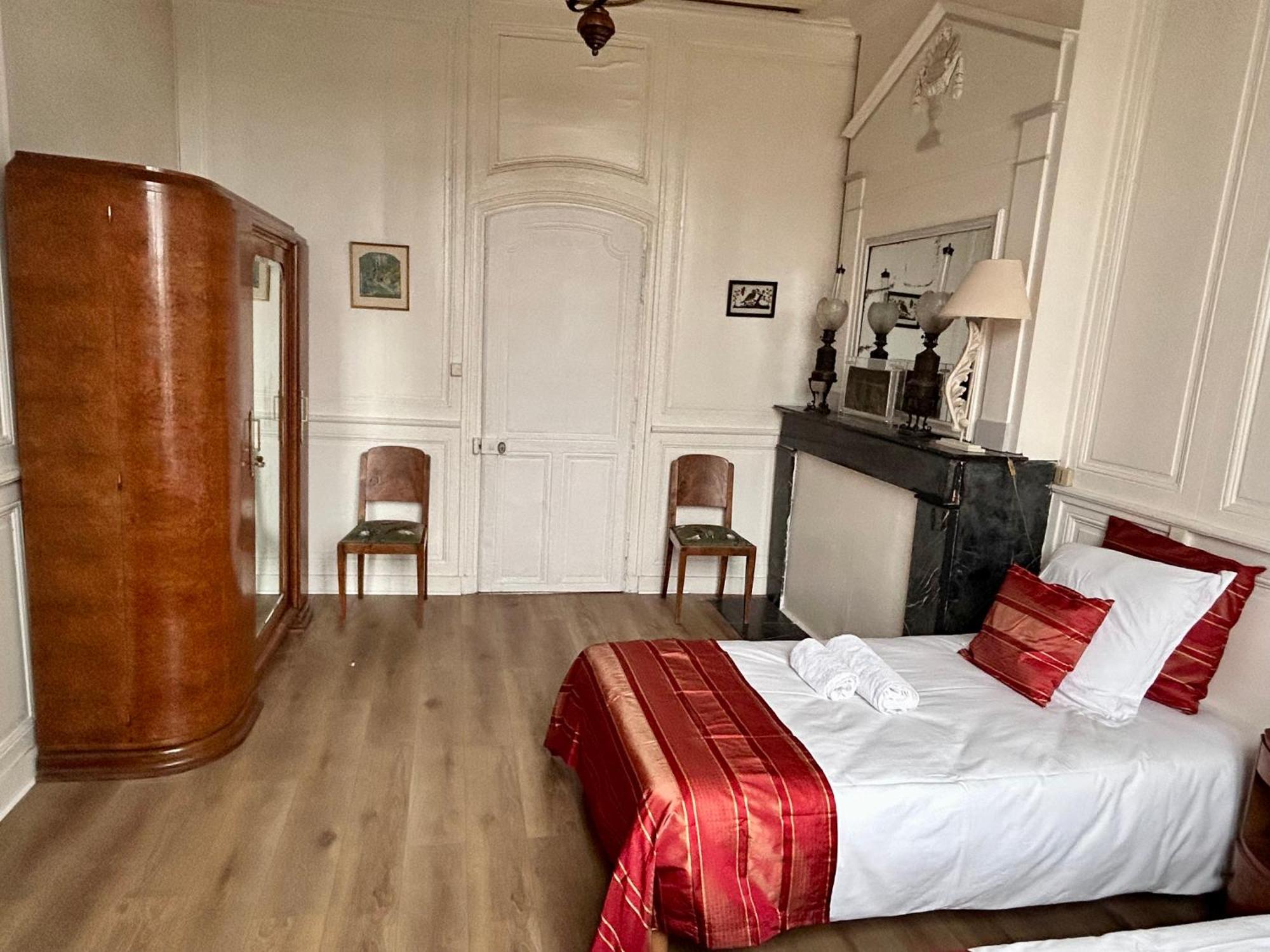 Demeure Jousset Des Berries Apartment Le Mans Bagian luar foto